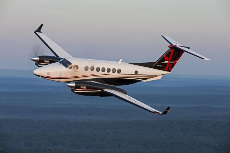 king-air-200-charter-beechcraft-super-b200-specifications-rates