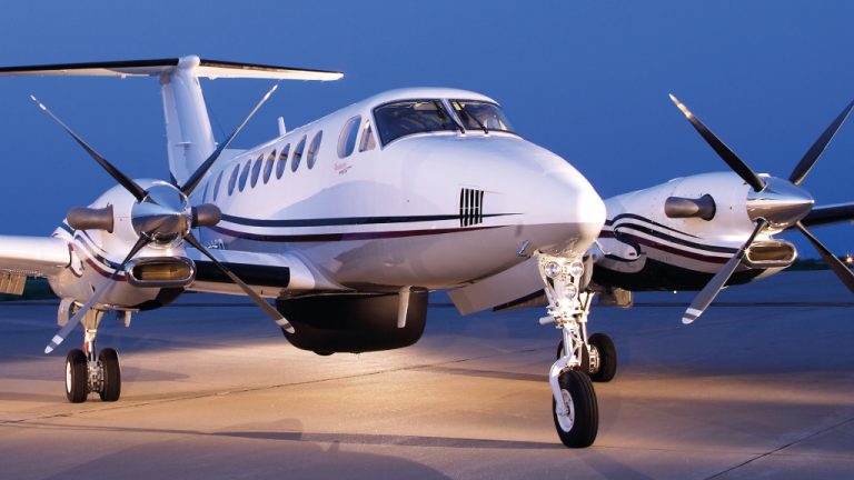 charter-a-turboprop-private-flights-on-single-twin-engine-prop-planes