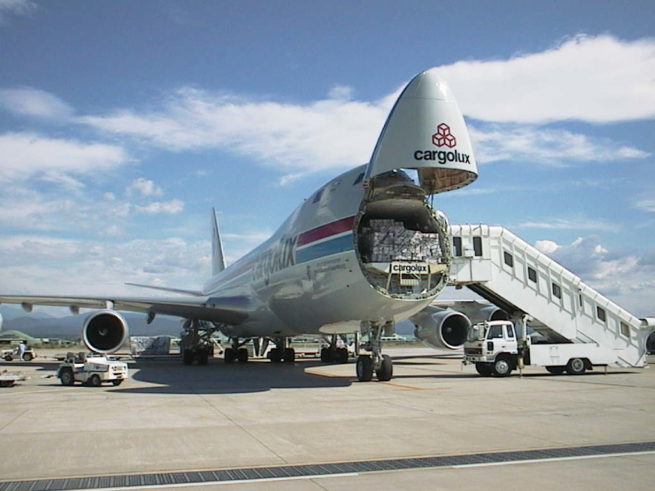 Boeing 747-400F Nose Loading Cargo 